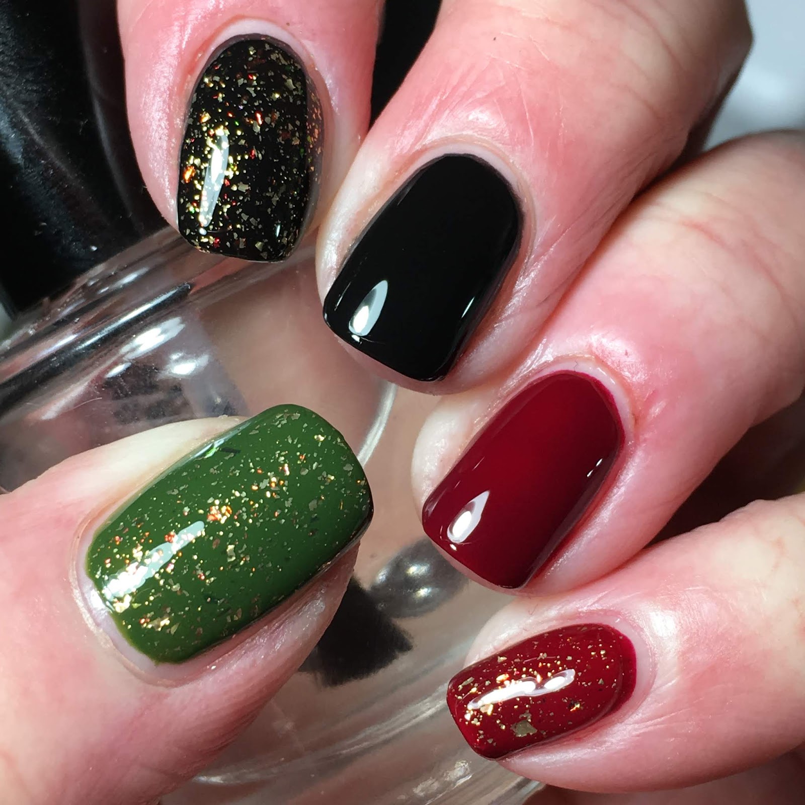Canadian Nail Fanatic Nail Polish Canada Holiday 2018 Nail Art Contest