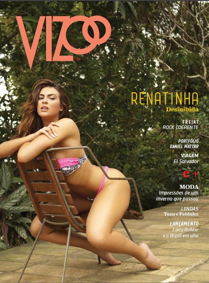 De biquíni, Renata Molinaro faz pose sensual em ensaio para a Vizoo