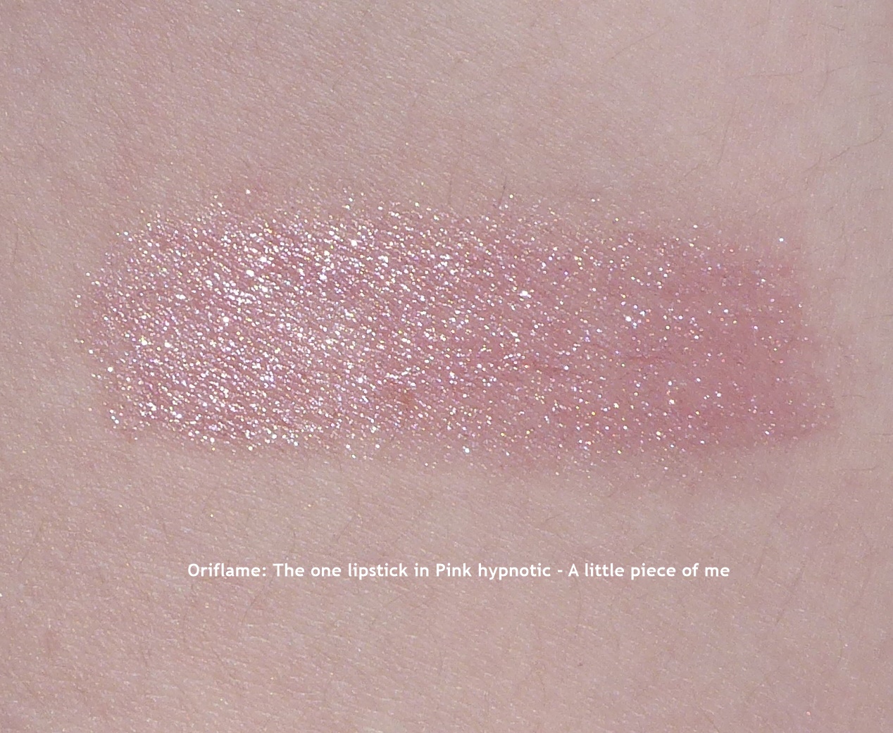 A little piece of me Oriflame The one lipstick in Pink hypnotic Review & swatches