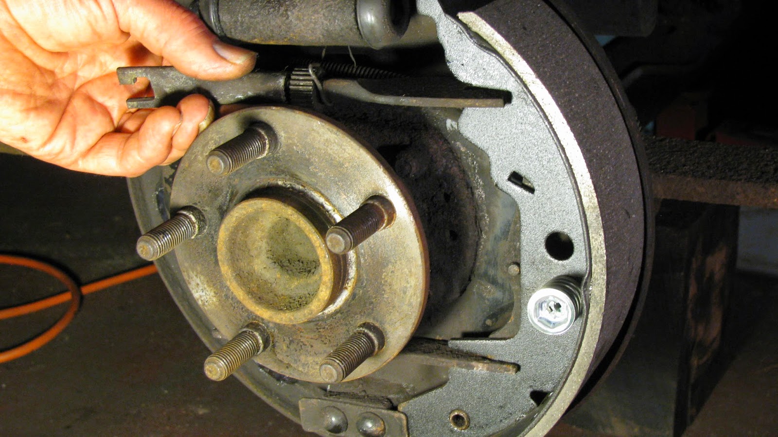 The Original Mechanic How to rebuild the rear brakes on a Dodge