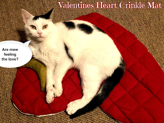 Crafting with Cats Valentine's Special ©BionicBasil® Valentine Heart Crinkle Mat