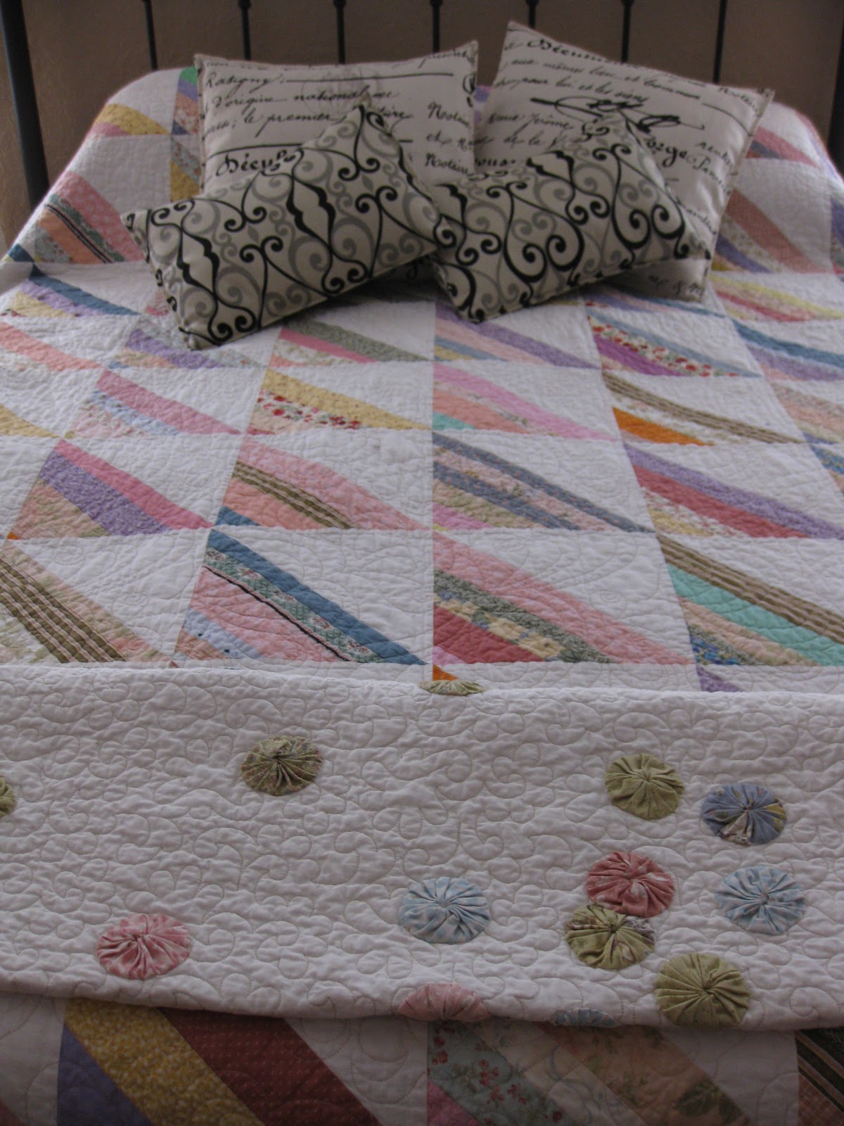 Millie's Quilting How to make a yoyo quilt