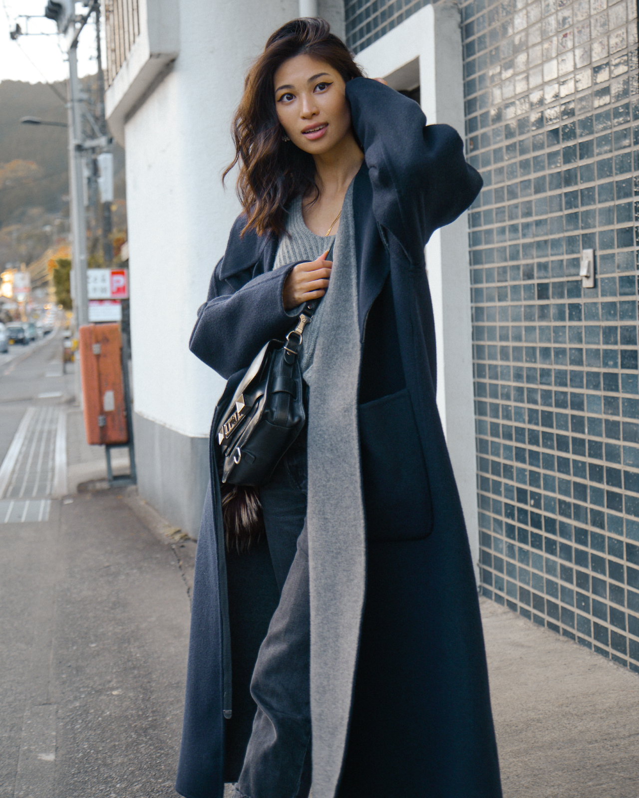 Navy and grey coat outfit, simple winter outfit in Japan, weekend Japan travels, Japan day trip to Sawai - FOREVERVANNY
