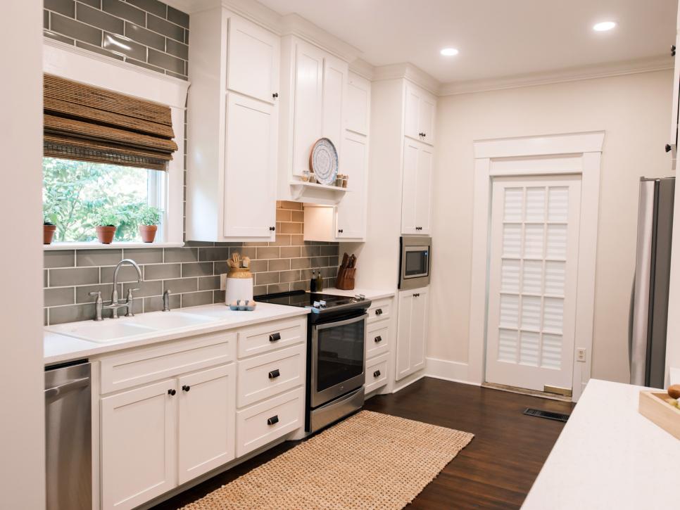 Home Town Hgtv Kitchen Makeovers Custom Kitchen Home