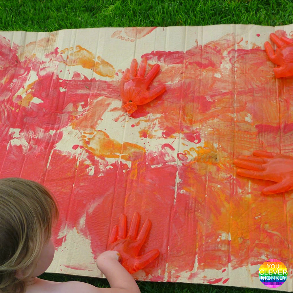 BIG Art - 30+ ideas for different BIG art projects for children to try at home or at school | you clever monkey
