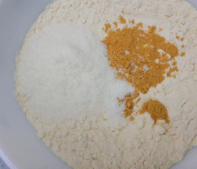 gram flour, turmeric & milk powder in a body pack