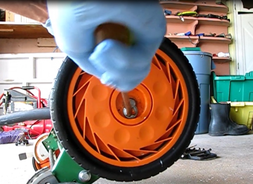 The Original Mechanic How to sharpen a Scott's reel mower