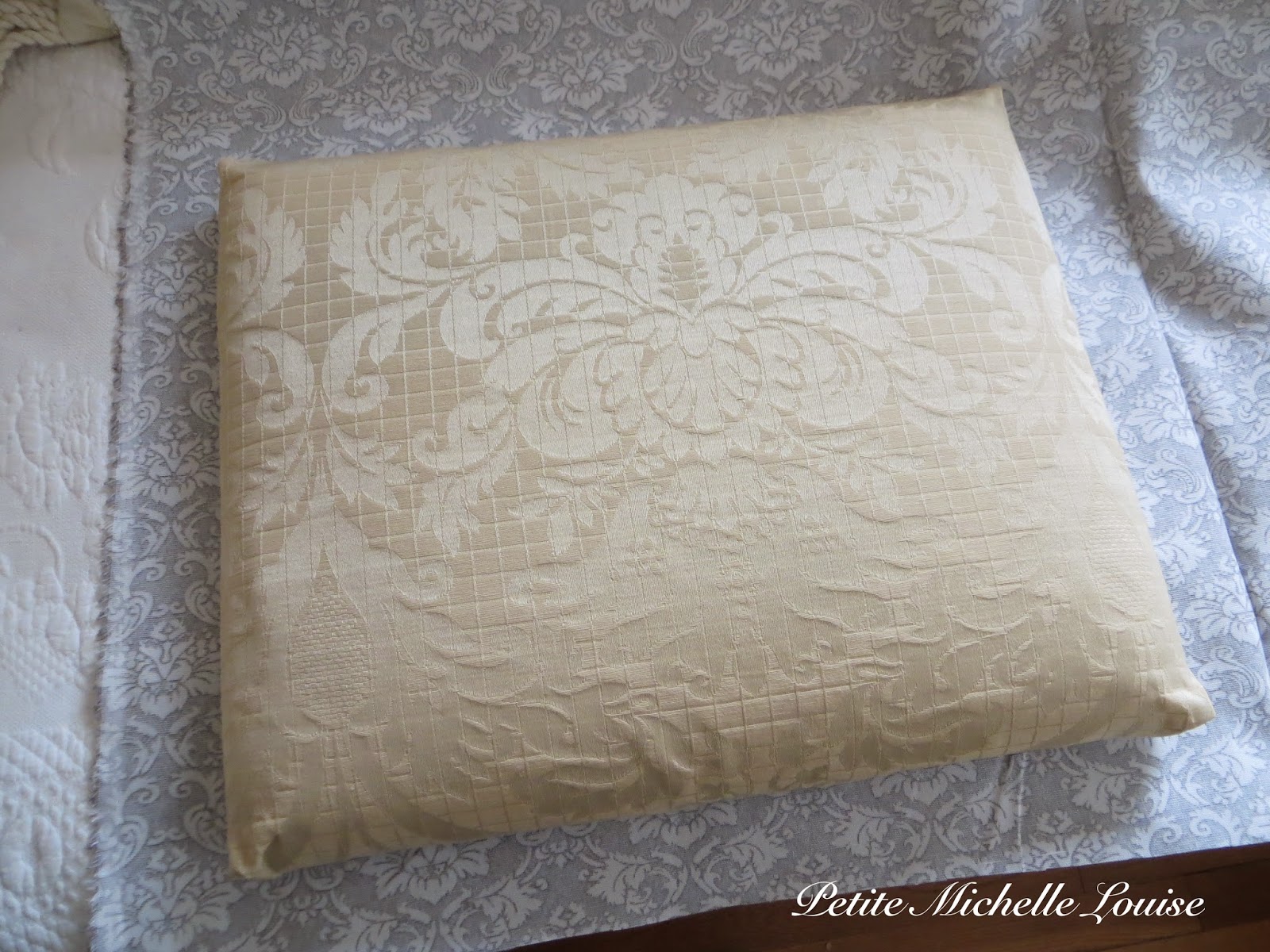 Petite Michelle Louise DIY Simple Seat Cover Tutorial...