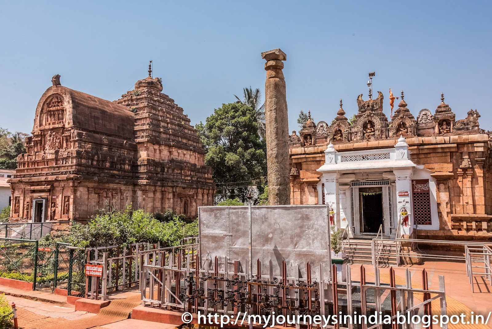 My Journeys In India Sandur Kumaraswamy Temple and Shiva Vilas Palace
