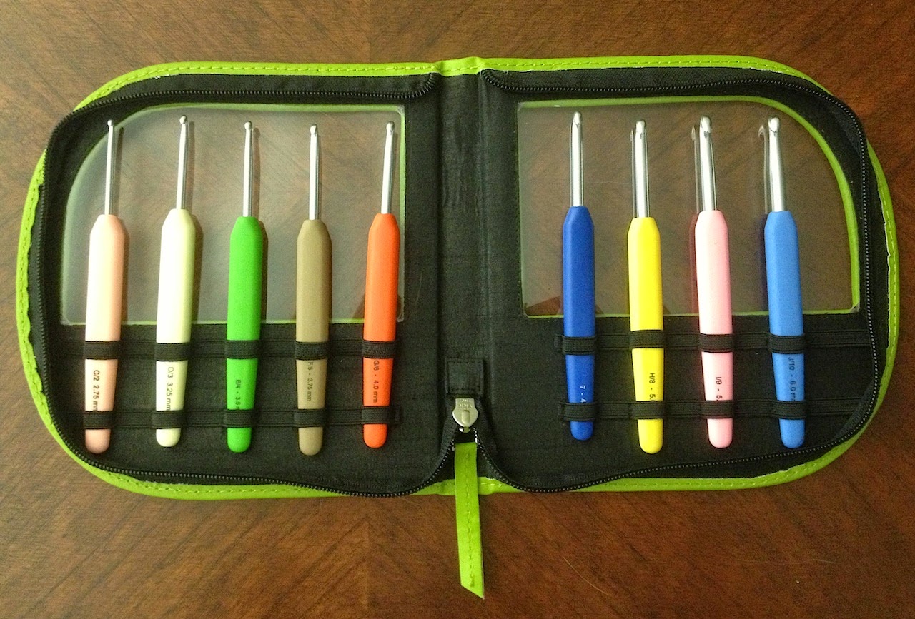 Illuminate Crochet Review Knitter's Pride Waves Crochet Hook Set