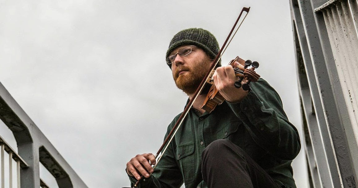 Folk All TOM KITCHING