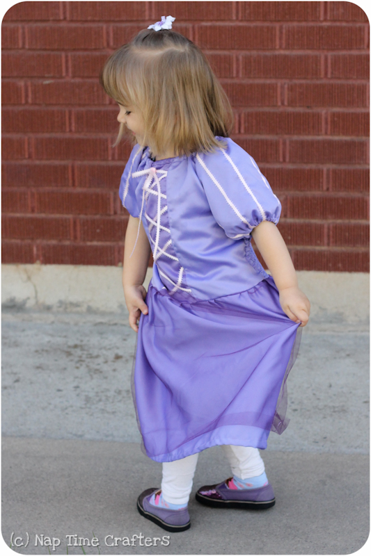 DIY Rapunzel Costumes Inspired by Tangled | 2 Options