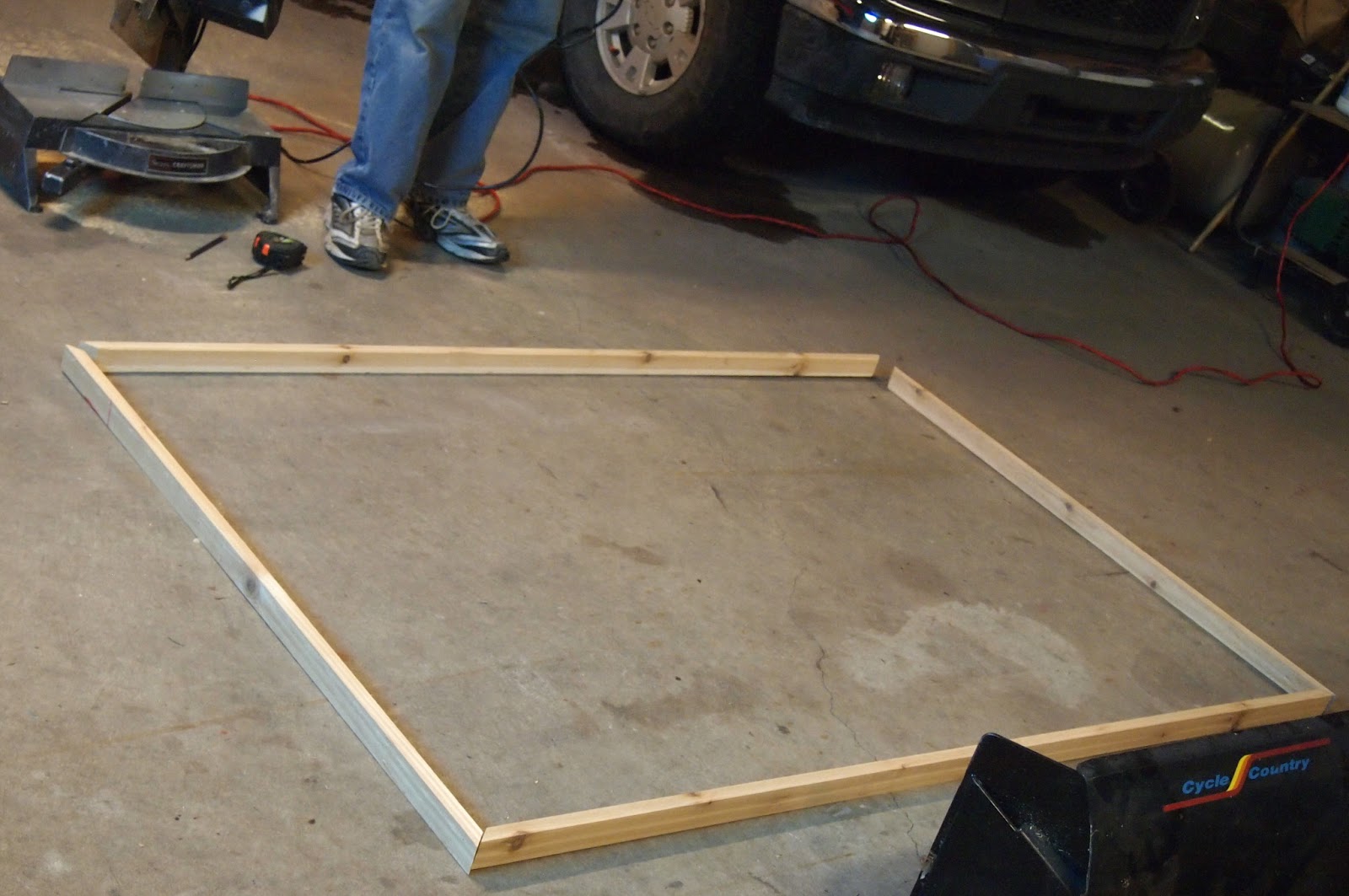 How to Build a Canvas Stretcher 11. Nail the frame together.