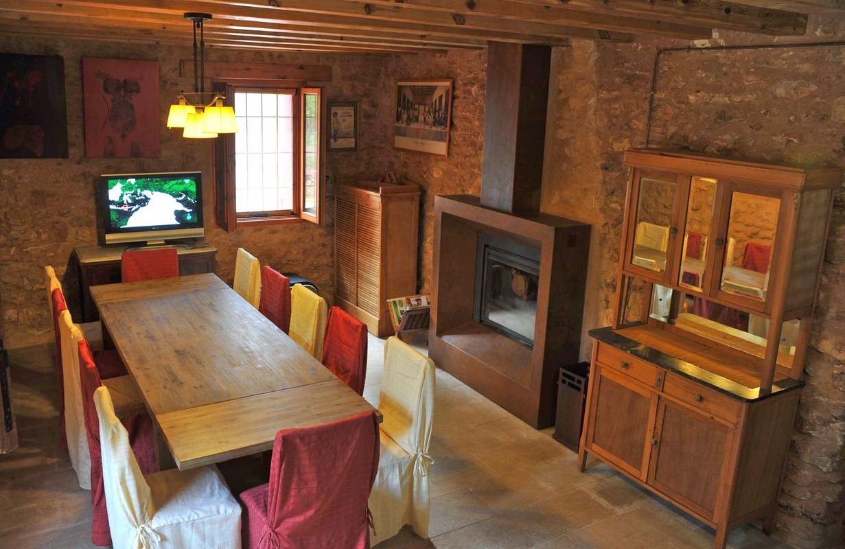 Mas del ríu: Fotos Interior