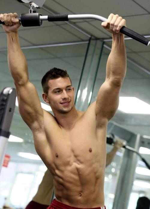 Muscular Gay Studs 72