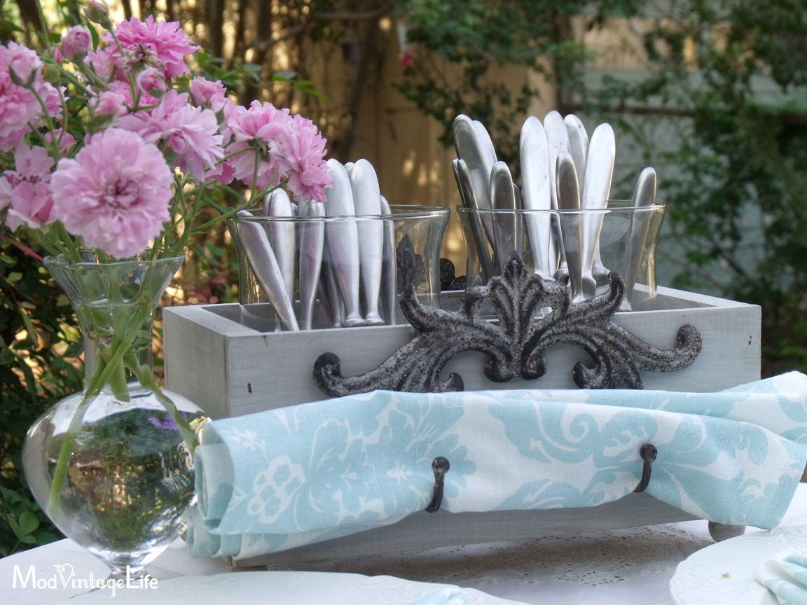 Mod Vintage Life Silverware Caddy