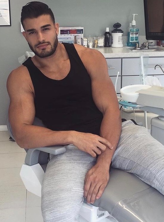 Click here to follow Sam Asghari on Instagram 