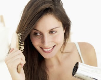 4 Cara Perawatan Alami Mengurangi Rambut Rontok 