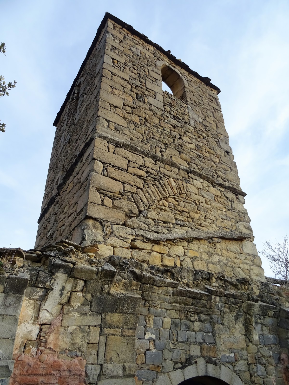 ARTÍCULOS, RESEÑAS LITERARIAS Y EXCURSIONES Carlos Bravo Suárez