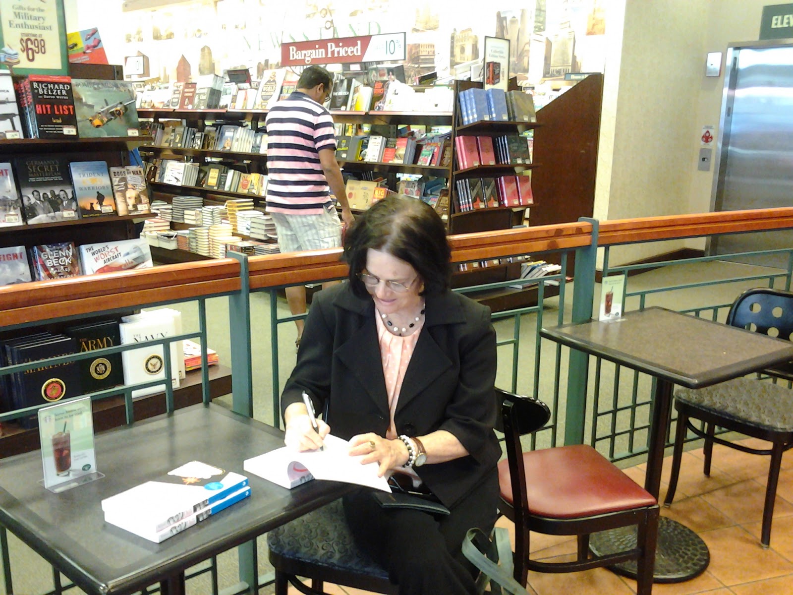 Legends Of Hollywood Oasis In Chicagoland