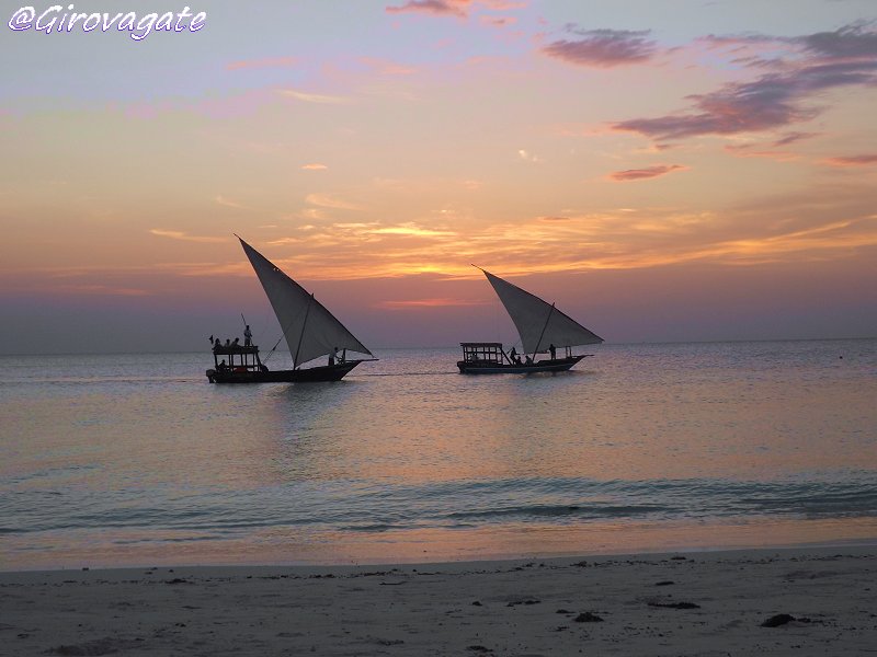 zanzibar dhow tramonto