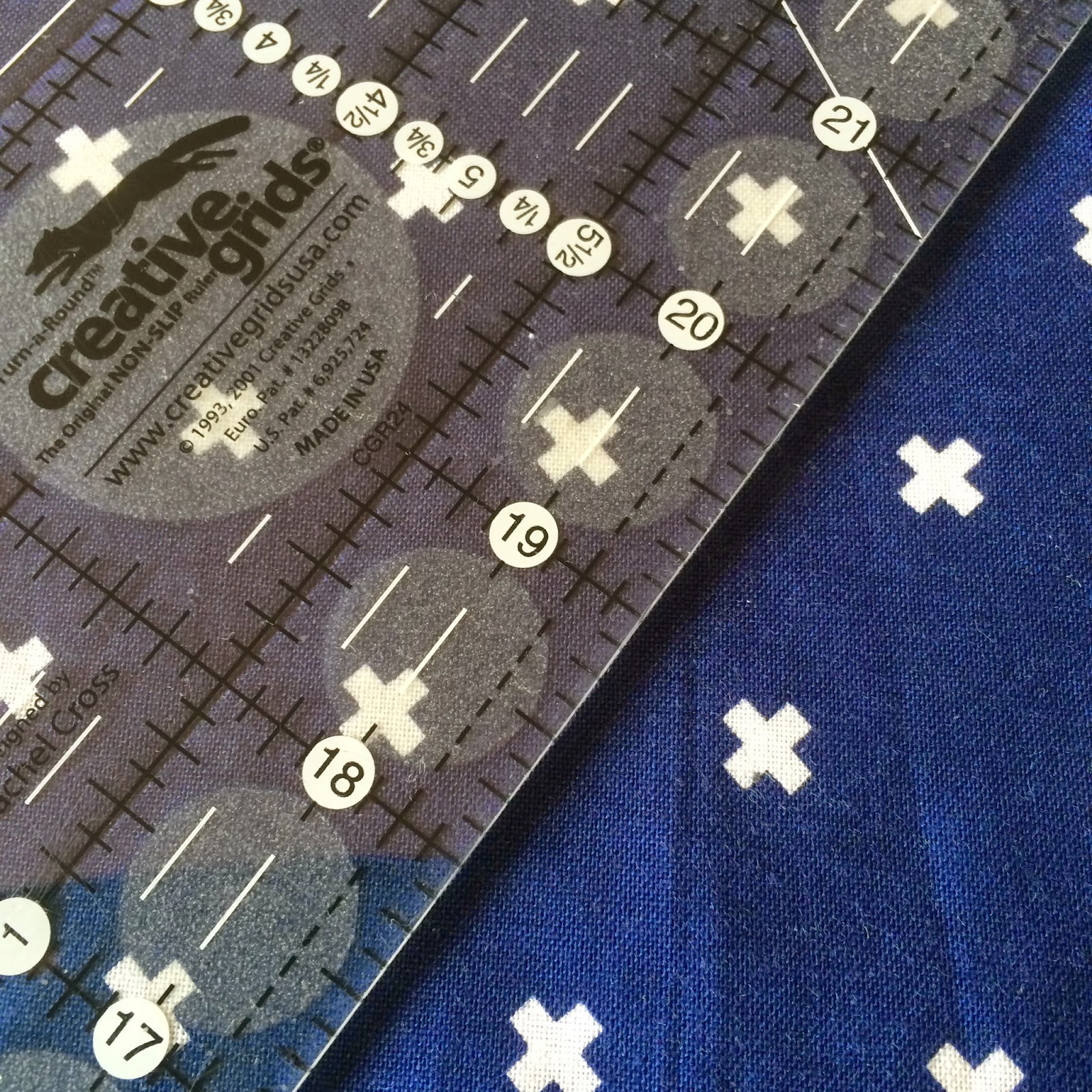 cross hatch quilting tutorial / CHARM ABOUT YOU