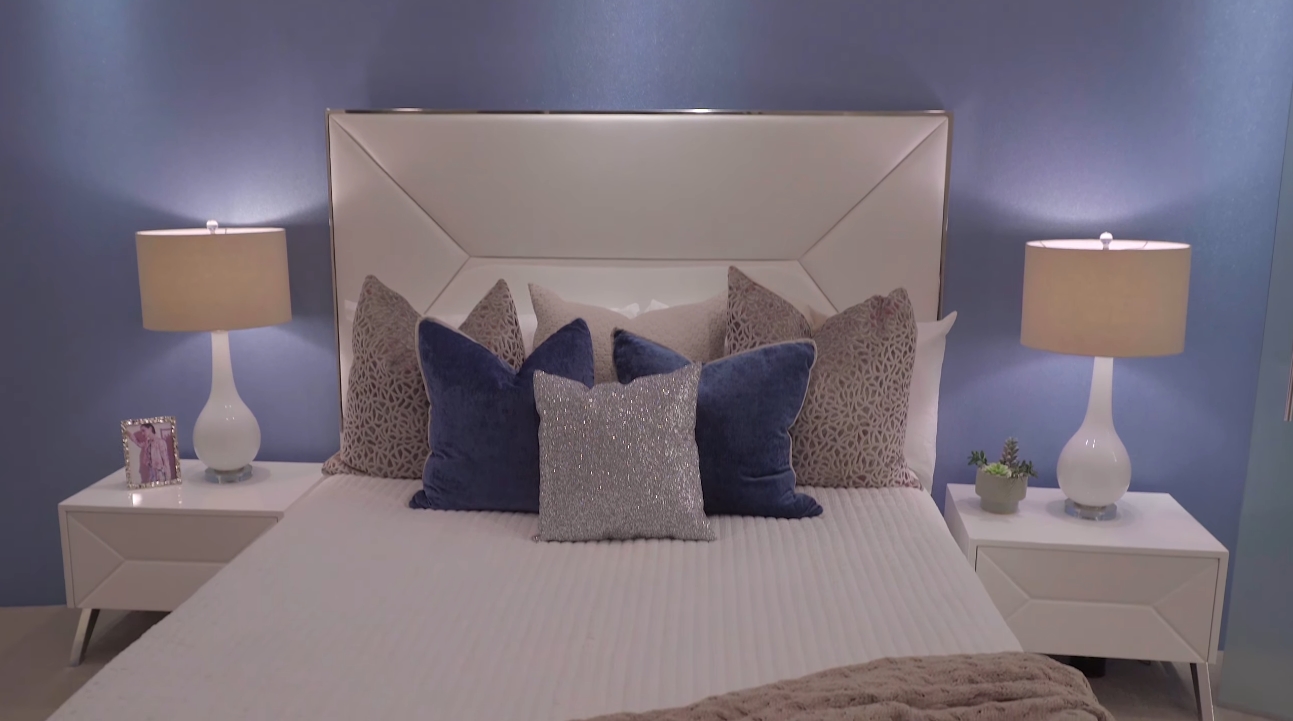 32 Photos vs. Palm Springs, CA Luxury Home Interior Design Tour By Brian Foster