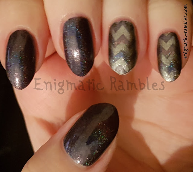 Holographic Charcoal Chevron Nails Holographic-Charcoal-Chevron-Nails