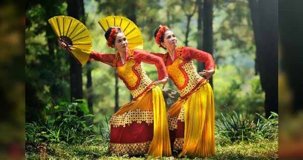Perkembangan Tari Tunggal Kreasi Nonetnik Tempat Setempat Bang Fendi