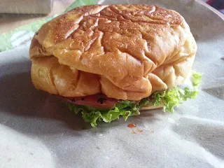 Mencicipi Burger DI Queen Burger Rasanya Nikmat Harga Hemat