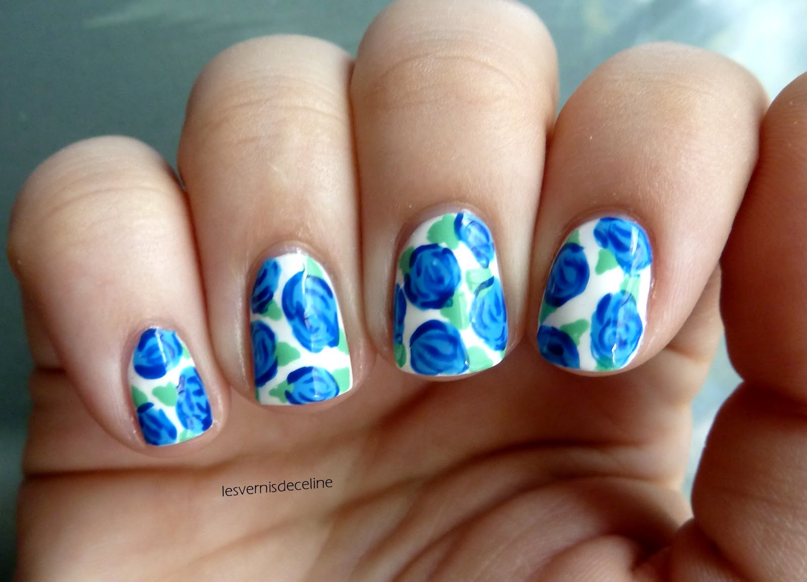 Les vernis de Céline Blue Roses & First Nail Art Tutorial Video