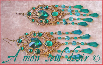 Boucles Amonseuldesir d'Oreilles Méduse Gorgone Serpent Peplum Snake Medusa Emerald Earrings