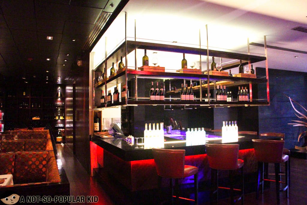 Cru Steakhouse - Bar Area, Marriott Hotel