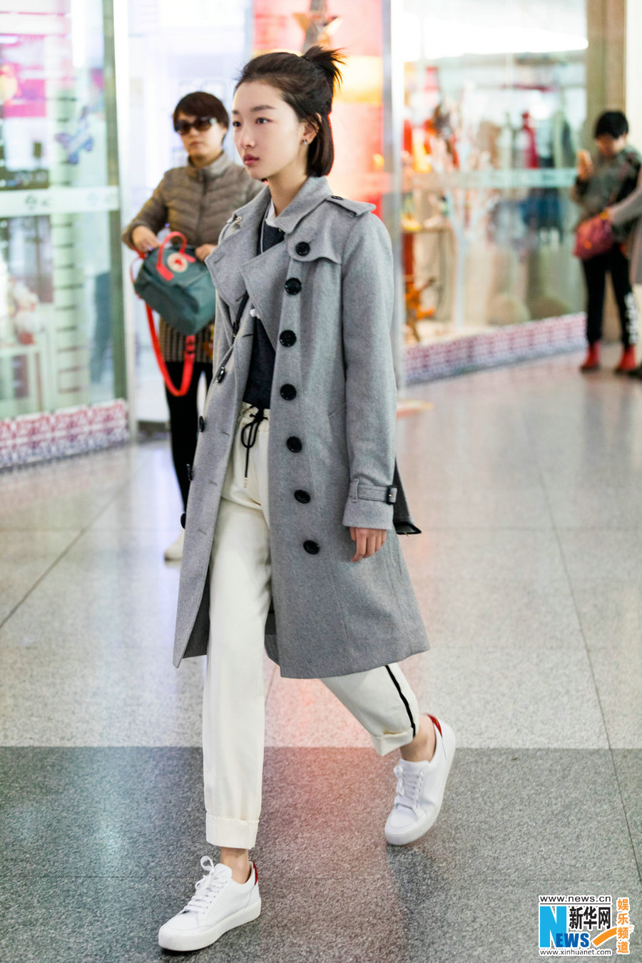 China Entertainment News: Zhou Dongyu heading to London Fashion Week