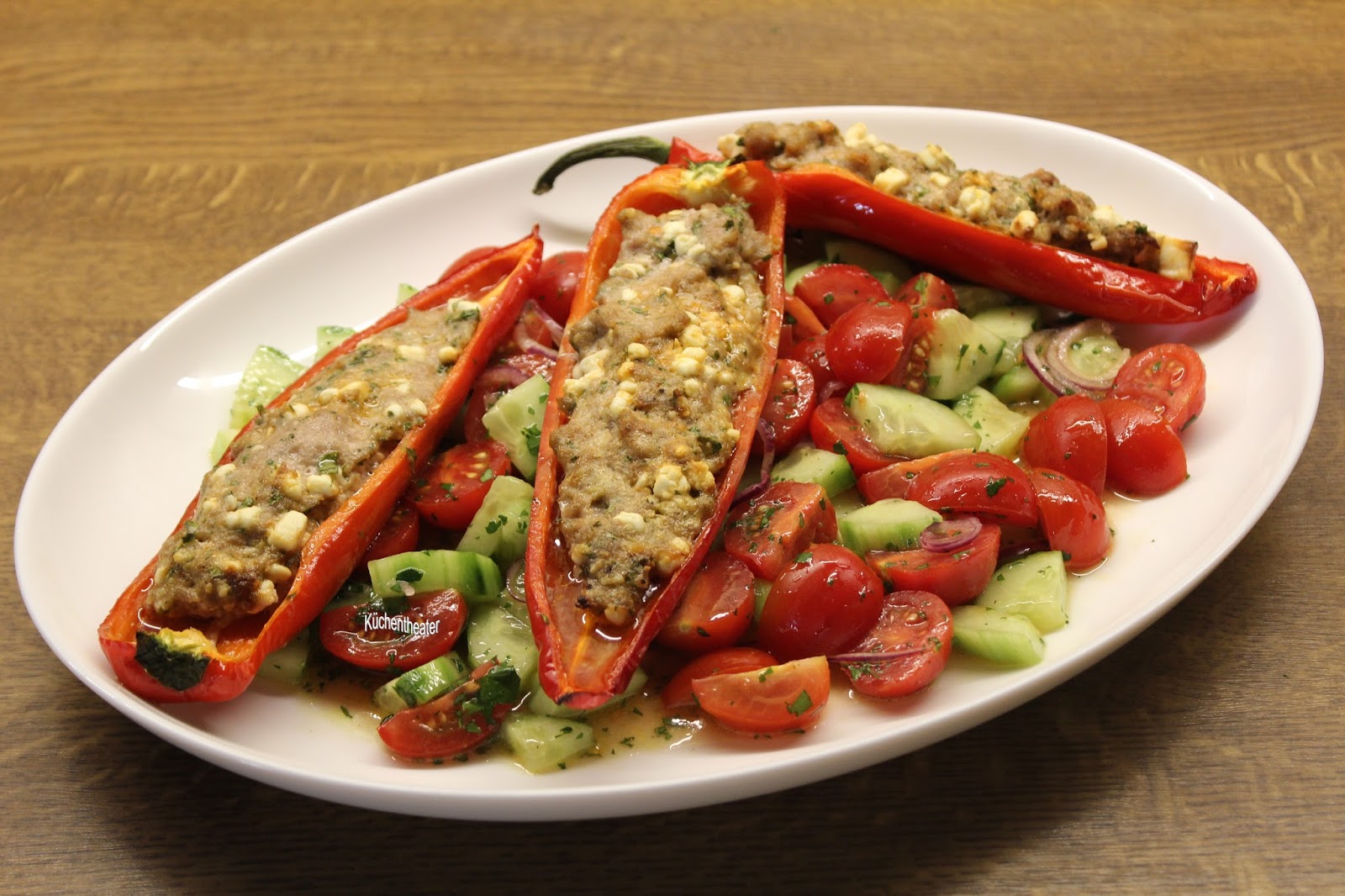 Küchentheater: Gefüllte Spitzpaprika