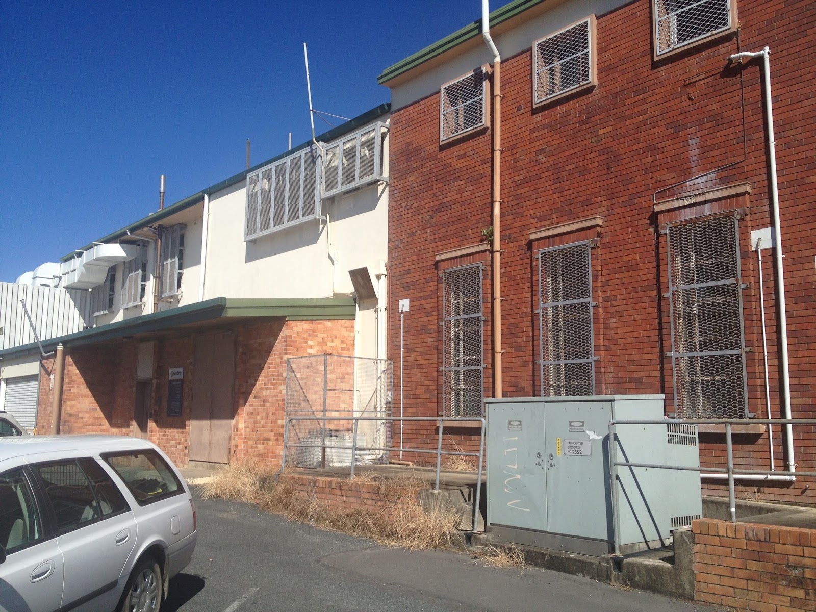 Kitten Vintage Mackay "The Honolulu of Australia" in the 1950s