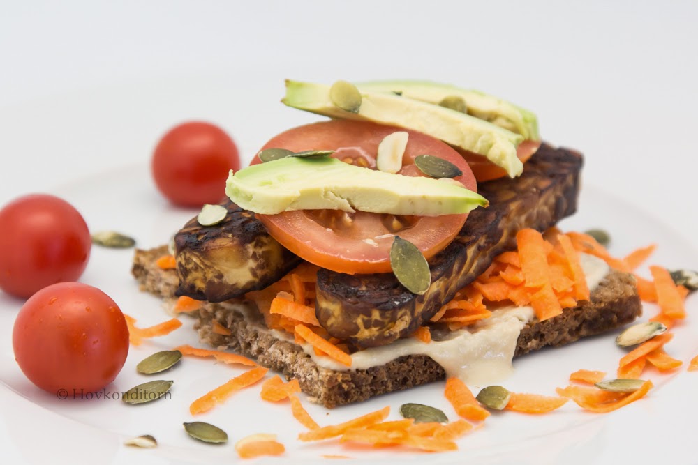 Tempeh Vegetable Sandwich