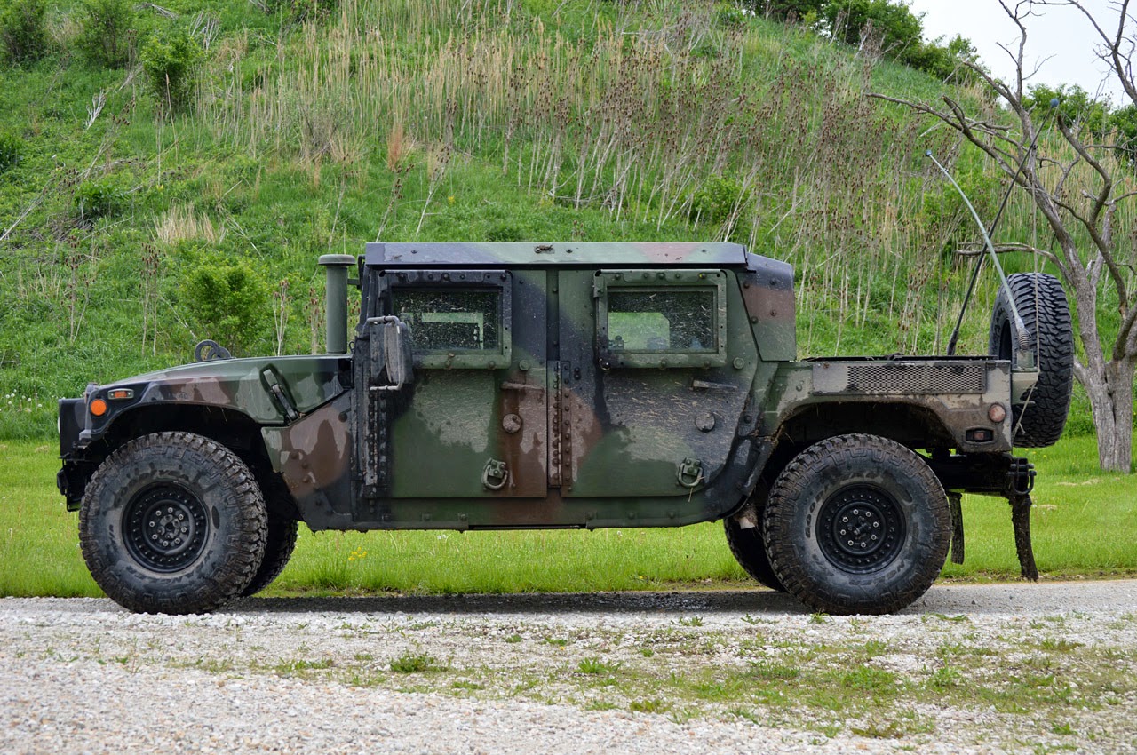 © Automotiveblogz: US Army Humvee Driver: Driven to Work Photos
