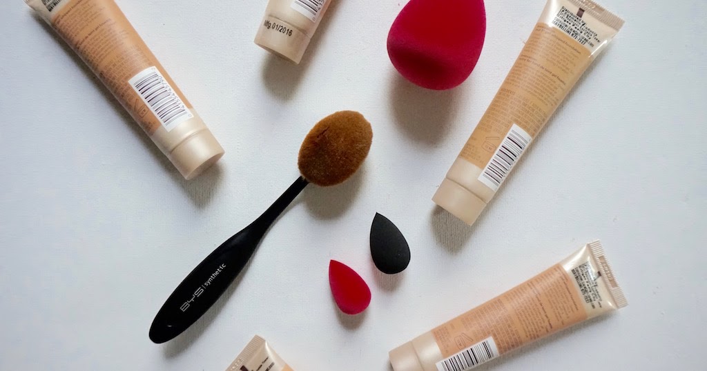 BYS Oval Foundation Brush and Blending Sponge Review + Price | The
