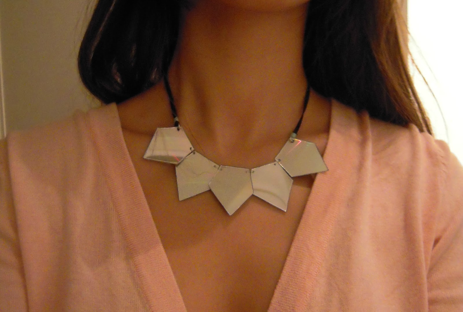 The Low Posh: DIY: Un collar geométrico