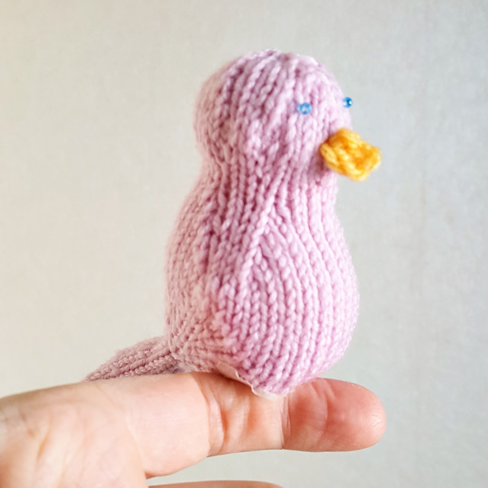 Owl In Stitches Field Guide to Knitted Birds Book Review