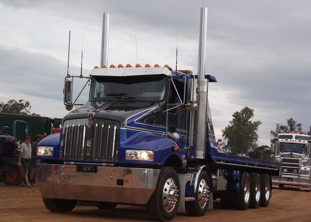All About Commercial Trucks Why Should You Invest In Tray Trucks For Sale