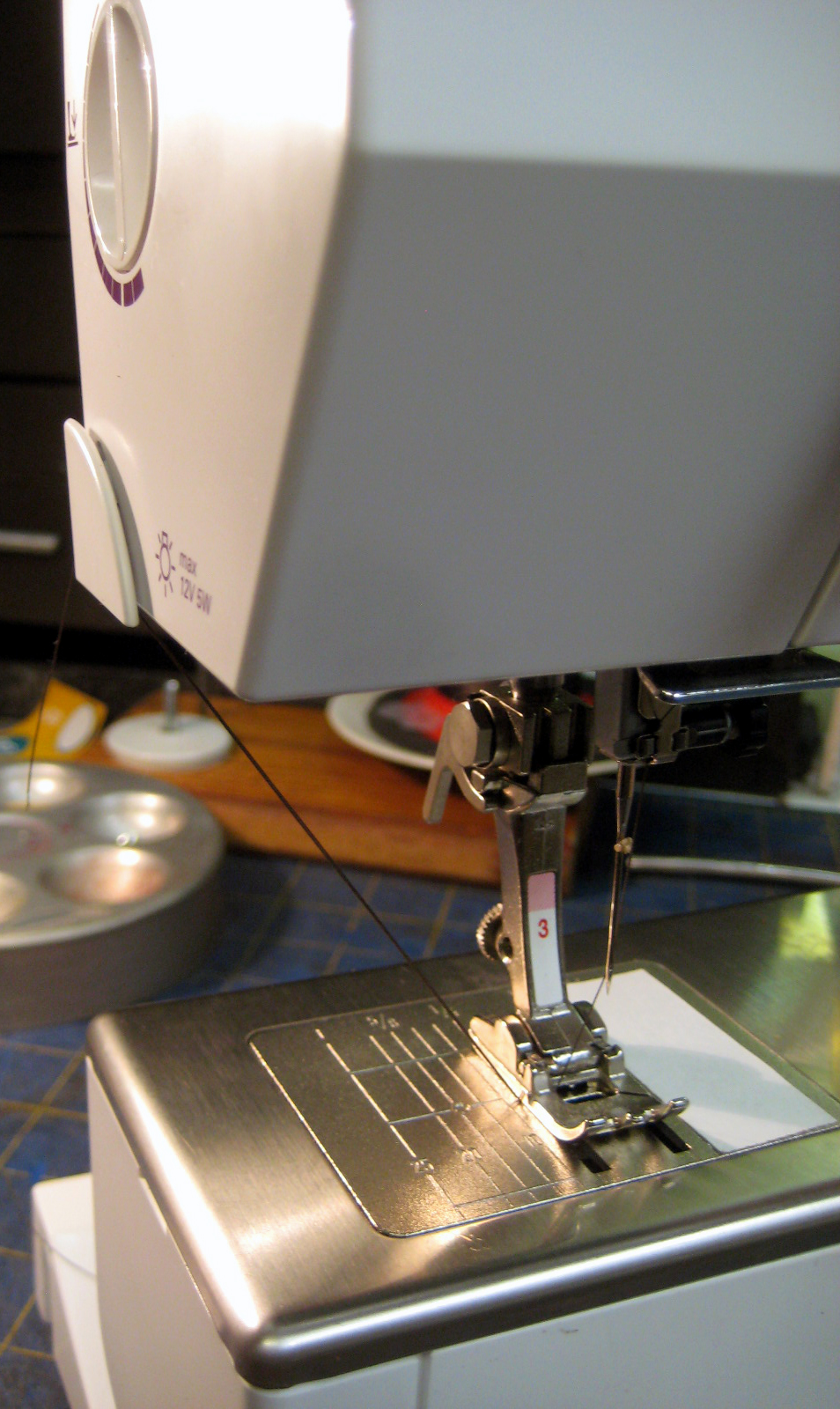 MI Vintage Sewing Machines Bernina Virtuosa 150 QE