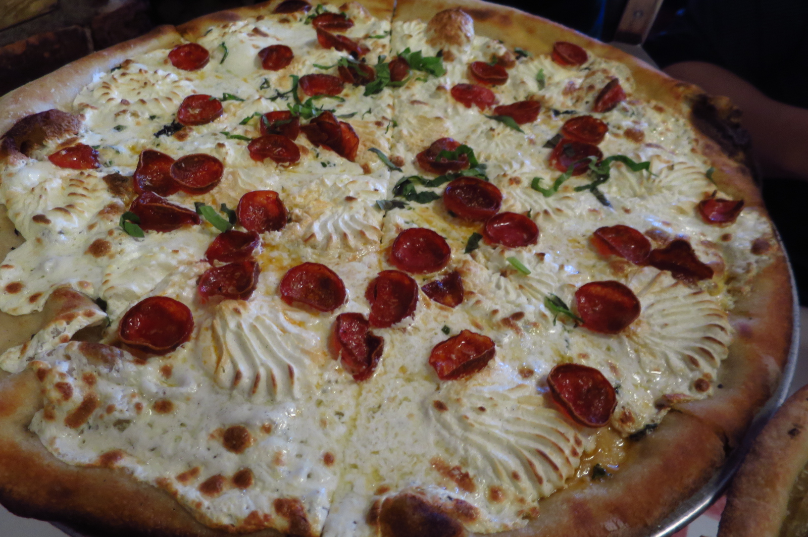 lombardis_white%2Bpizza%2Bwith%2Bpepperoni.JPG