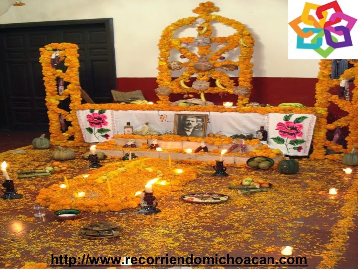 MICHOACÁN MÁGICO MICHOACÁN MÁGICO TE HABLA DE COMO ADORNAN LAS TUMBAS
