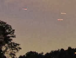 ΕΚΤΑΚΤΟ : ΕΜΦΑΝΣΗ ΠΕΡΙΕΡΓΗΣ ΛΑΜΨΗΣ ΣΤΟΝ ΟΥΡΑΝΟ ΤΗΣ ΕΥΒΟΙΑΣ ΧΘΕΣ ΣΤΙΣ  23:20  