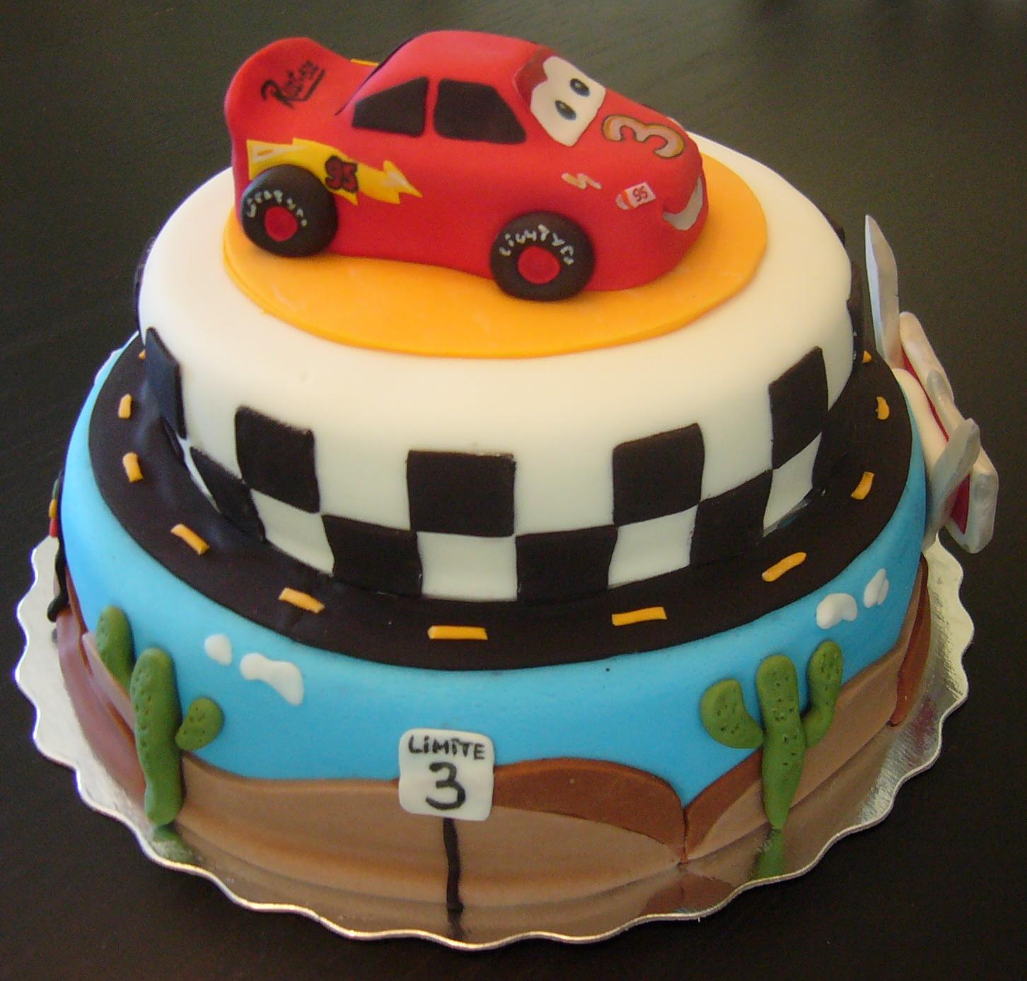 Marquis Exquis Gâteau Flash McQueen M.E. Gâteaux à Gatineau Marquis Exquis Gâteau Flash McQueen M.E. Gâteaux à Gatineau