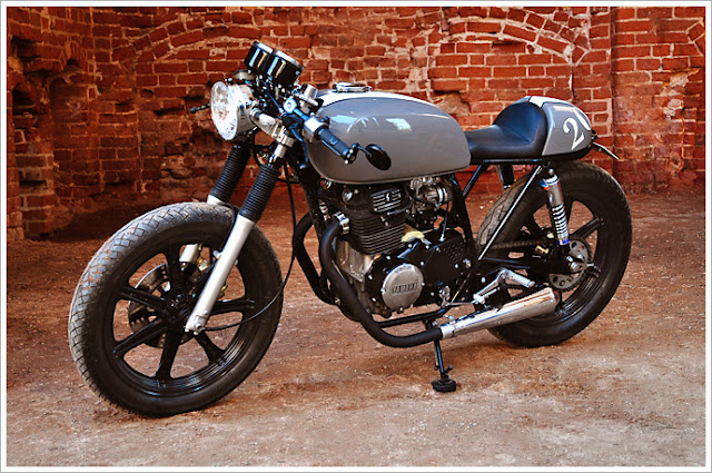 Yamaha XS400 By Volure Cycles