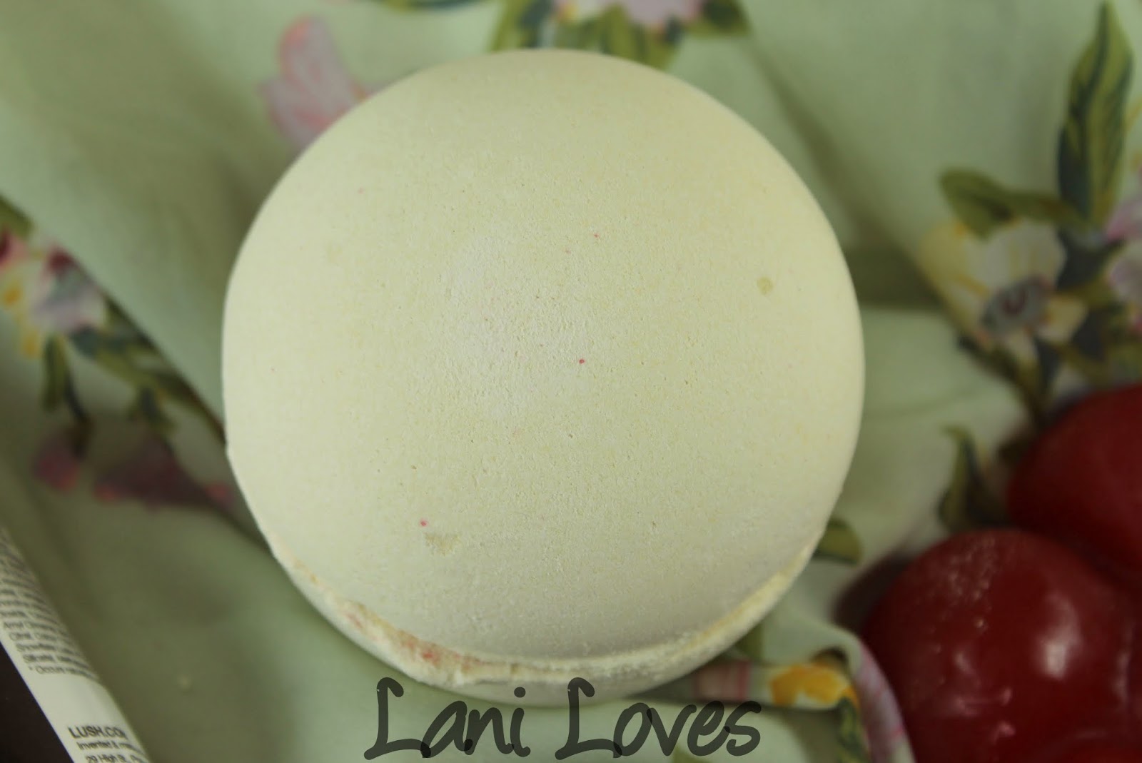 LUSH Mother's Day 2015 Rose Bombshell Bath Bomb