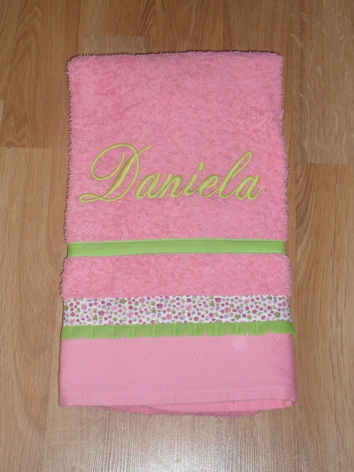 Coses de Casa y mucho mas: TOALLAS DE BAÑO PERSONALIZADAS
